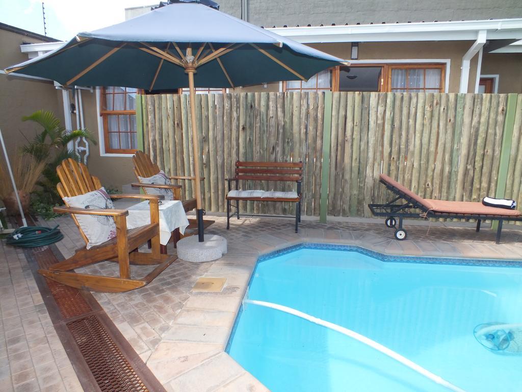 Uzuri Guesthouse Cc Windhoek Buitenkant foto