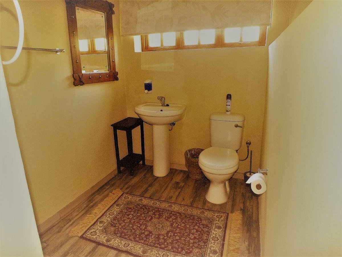Uzuri Guesthouse Cc Windhoek Buitenkant foto